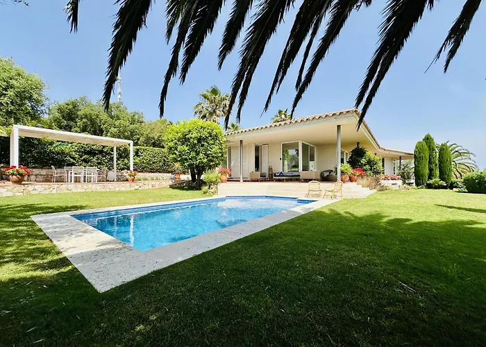 Miravall Costabravasi *